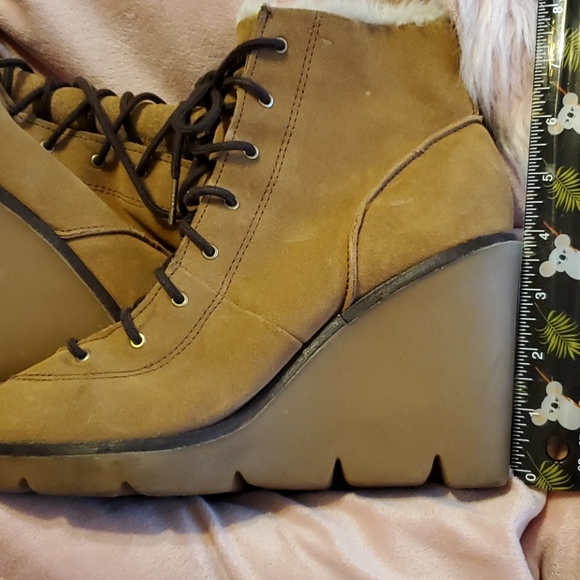 MK Michael Kors Boots - Picture 4 of 4